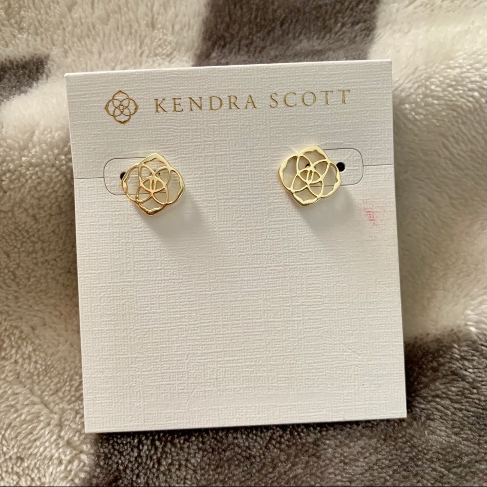 **SOLD**Kendra Scott Earrings